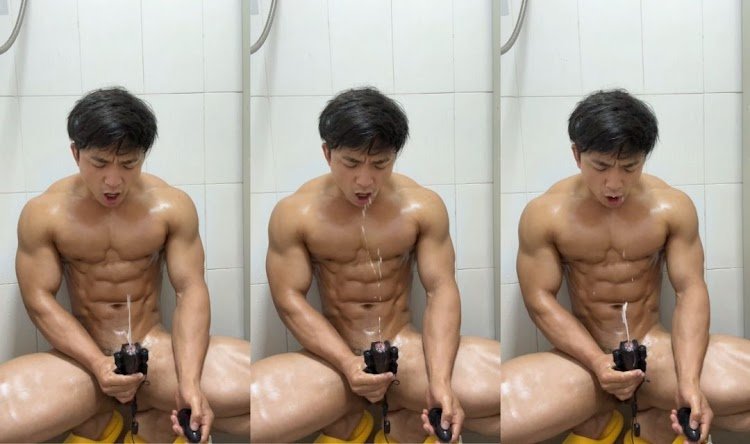 ชักว่าวได้เงี่ยนที่สุด10เต็ม10 โจนักกล้ามมากับของเล่นสวมควยสั่นได้ โคตรเสียวควย น้ำแตกน้ำพุ่งแรง สูงถึงหน้าตัวเอง ลีลาชักไม่เหมือนใครเบ่งกล้ามเบ่งควย ปลดปล่อยเต็มที่