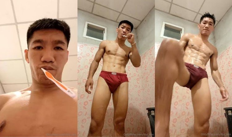 แปรงฟันยังไงให้น้ำแตก หลอย นำชัย นักมวยตัวป่วนโชว์สเต็ปอาบน้ำแปรงฟัน แน่นอนว่าพี่แกเงี่ยนมากต้องชักว่าวซะหน่อย น้ำแตกสบายใจควยใหญ่ชอบโชว์