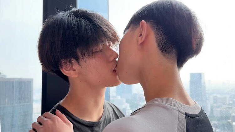 เลย์เย็ดน้องซีเกมส์โดยมีมาร์ชคอยเย็ดทั้งคู่ ในขณะที่ควยของเลย์อยู่ในรูตูดซีเกมส์และจูบดูดดื่ม ก็มีควยของพี่มาร์ชเย็ดตูดเขา เสียวทั้งข้างหน้าข้างหลังจนแตกใน เลย์เย็ดน้องซีเกมส์โดยมีมาร์ชคอยเย็ดทั้งคู่ ในขณะที่ควยของเลย์อยู่ในรูตูดซีเกมส์และจูบดูดดื่ม ก็มีควยของพี่มาร์ชเย็ดตูดเขา เสียวทั้งข้างหน้าข้างหลังจนแตกใน