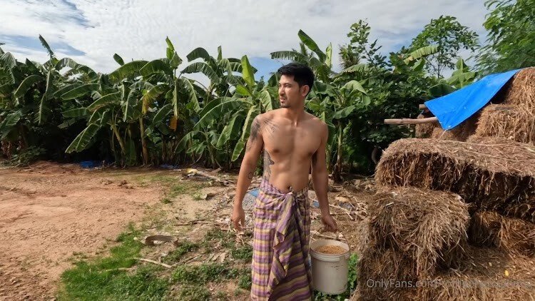 โรมภานุพงศ์ หลบร้อนมาชักว่าวเสียวในฟาร์มเห็ดฟาง กำลังฟินดันมี ไอ้โม่งเข้ามา เลยตามเลยโดนมันจับชักว่าวจนน้ำแตก โรมภานุพงศ์ หลบร้อนมาชักว่าวเสียวในฟาร์มเห็ดฟาง กำลังฟินดันมี ไอ้โม่งเข้ามา เลยตามเลยโดนมันจับชักว่าวจนน้ำแตก